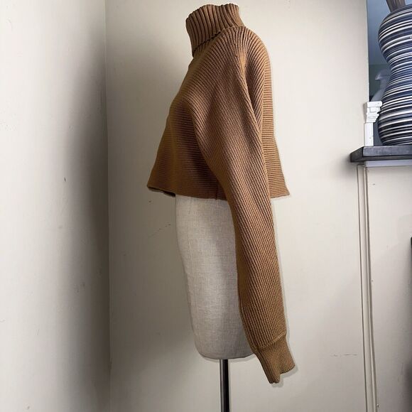 NWT House of Harlow 1960 Congac Brown Cropped Turtleneck Sweater Sz Medium NEW - Picture 3 of 8